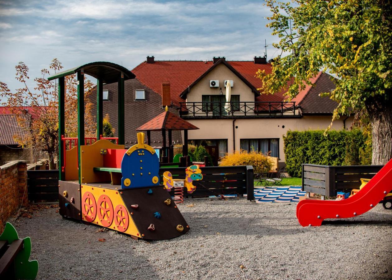 Resort Jura Крочице Экстерьер фото