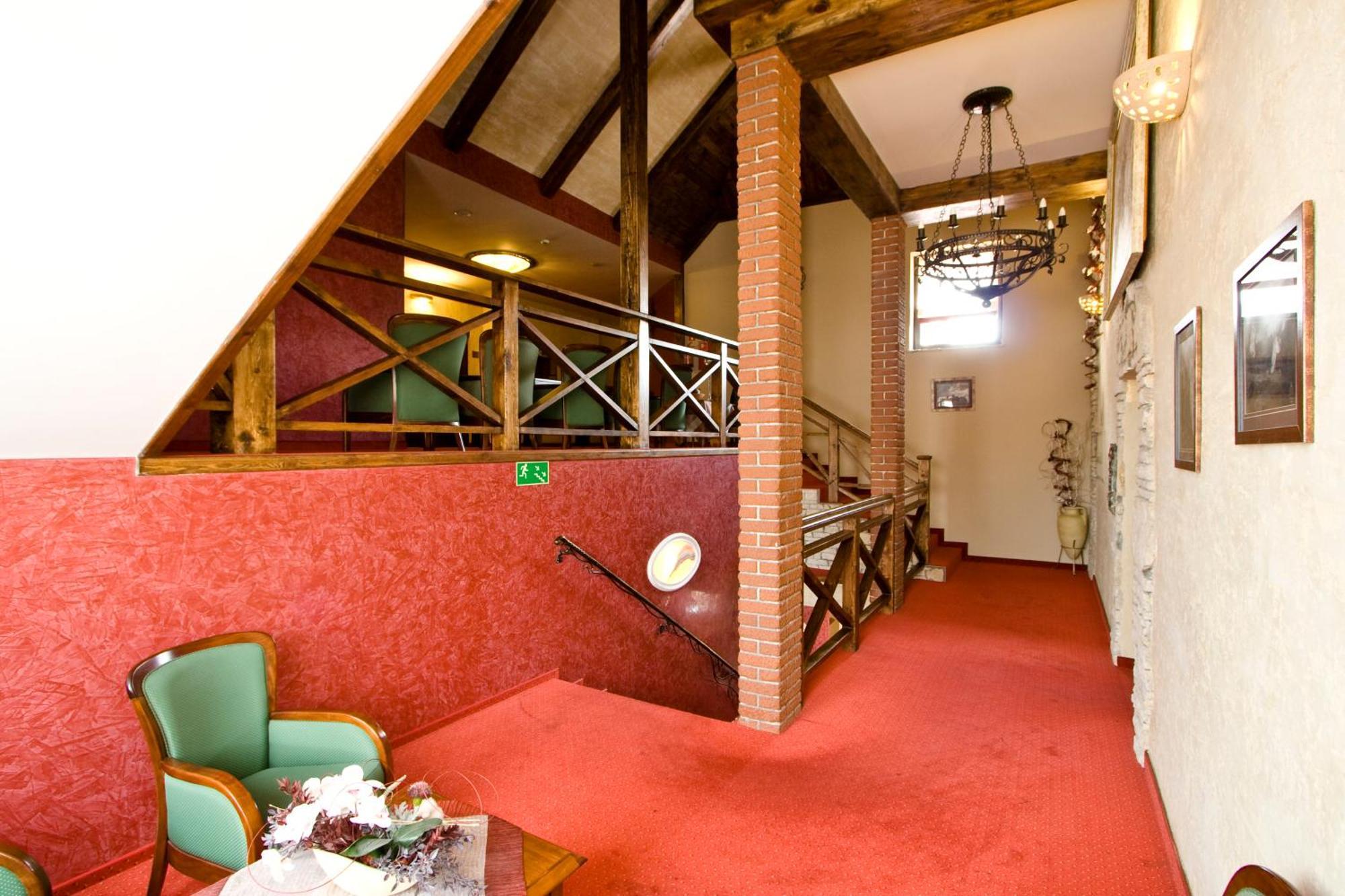 Resort Jura Крочице Экстерьер фото